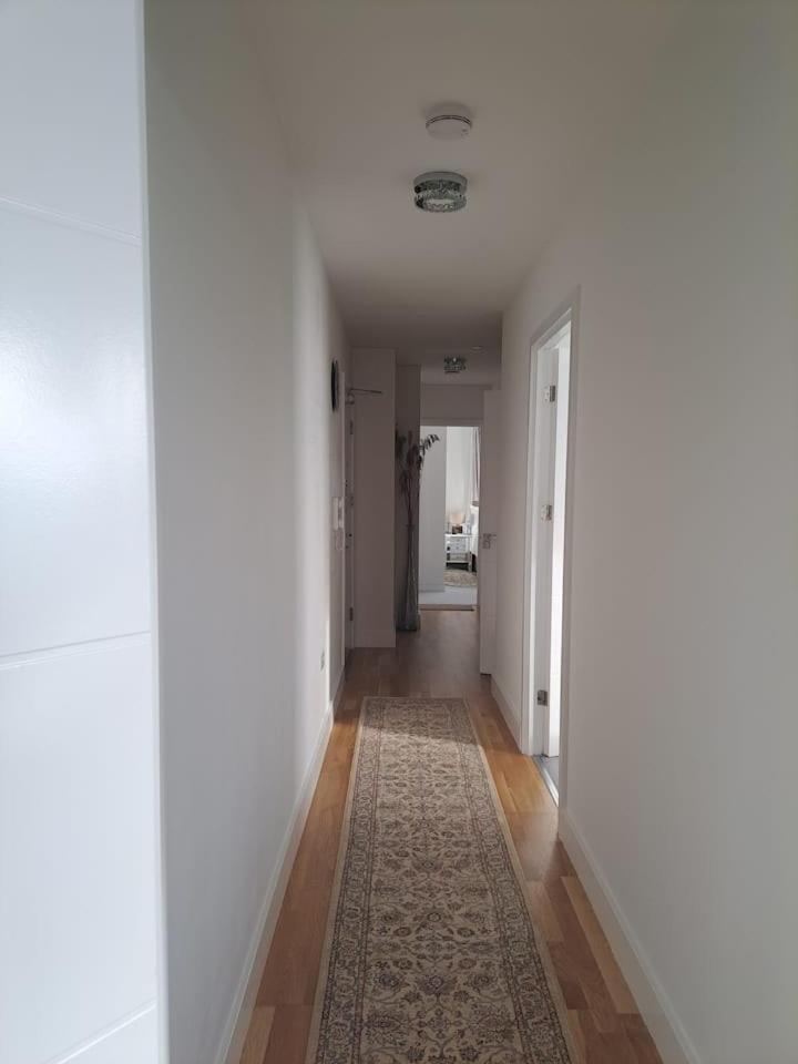 Cozy Double Room With Large En Suite Near Canary Wharf London With Amazing Views In A Shared Apartment Londres Exterior foto