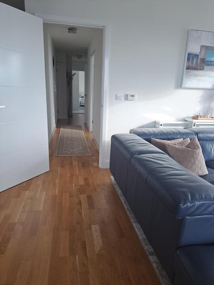 Cozy Double Room With Large En Suite Near Canary Wharf London With Amazing Views In A Shared Apartment Londres Exterior foto