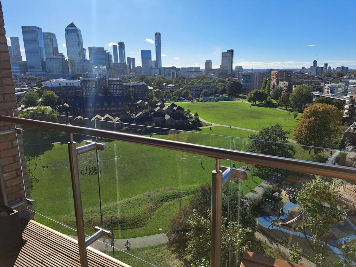 Cozy Double Room With Large En Suite Near Canary Wharf London With Amazing Views In A Shared Apartment Londres Exterior foto